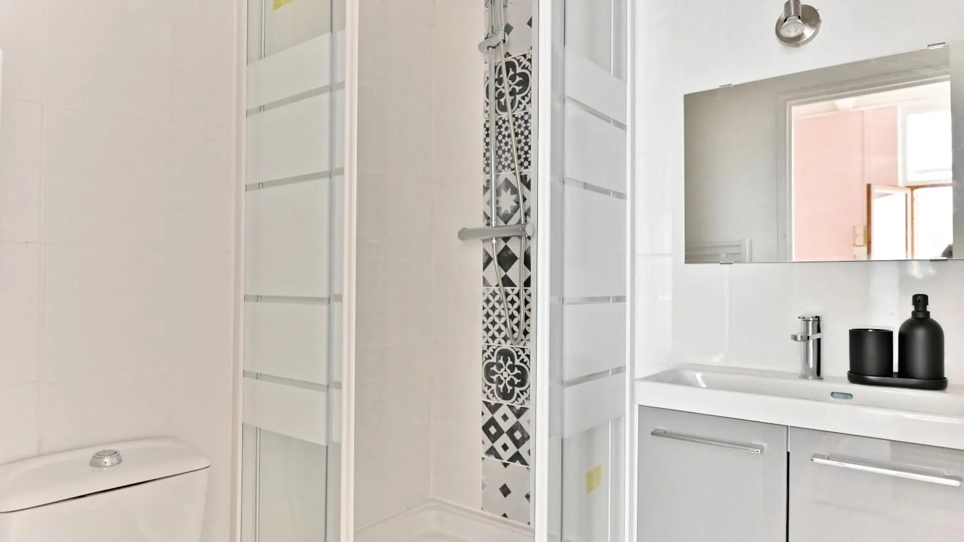 Magnifique Appartement Colore #Garemontparnasse-Ii Paris France